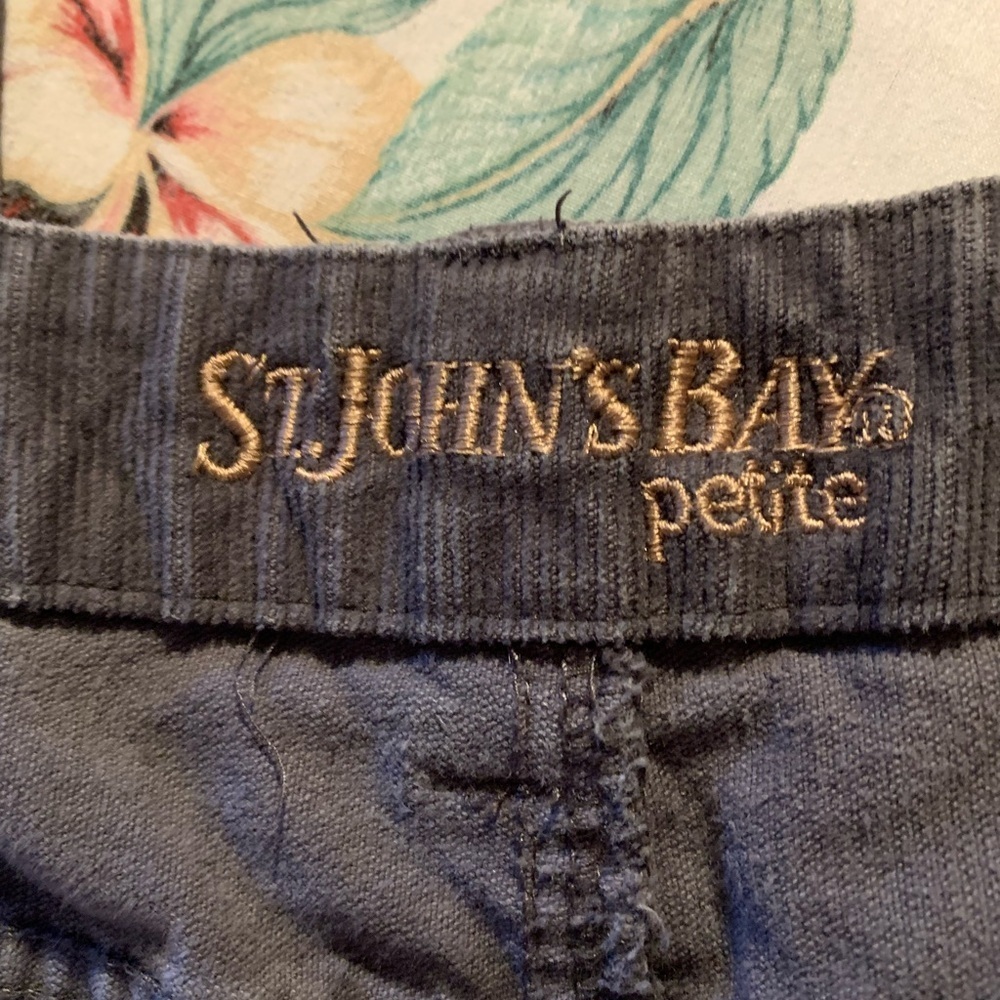 St. John's Bay Women's Boot Cut Jeans - Charcoal Gray 16 P - Picture 9 of 10